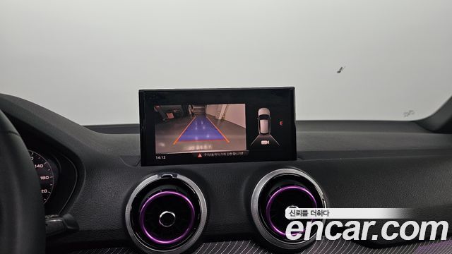Audi Q2 35 TDI Premium