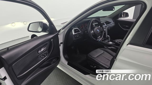 BMW 3-Series 320d