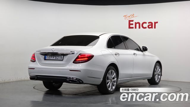 Mercedes-Benz E-Class E220d 4MATIC Exclusive