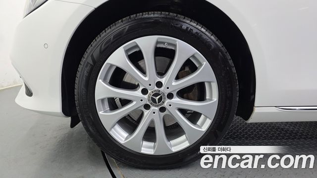 Mercedes-Benz E-Class E220d 4MATIC Exclusive