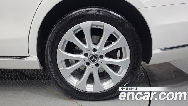 Mercedes-Benz E-Class E220d 4MATIC Exclusive