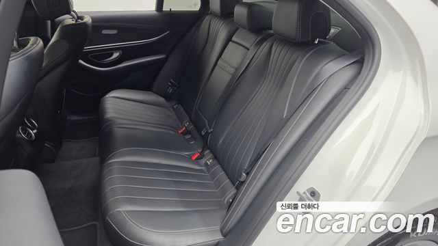 Mercedes-Benz E-Class E220d 4MATIC Exclusive
