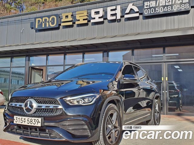 Mercedes-Benz GLA-Class GLA250 4MATIC