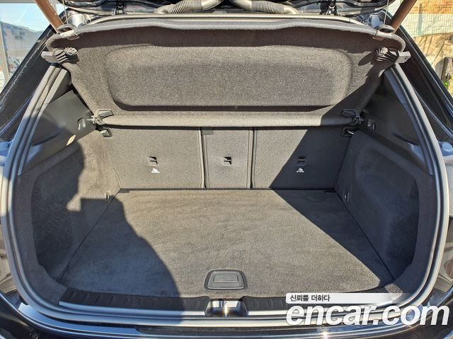 Mercedes-Benz GLA-Class GLA250 4MATIC