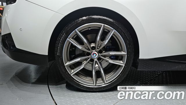 BMW 2-Series M240i xDrive Online Exclusive Coupe