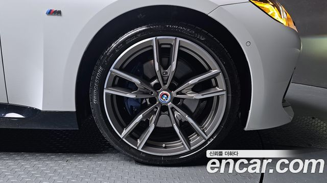 BMW 2-Series M240i xDrive Online Exclusive Coupe