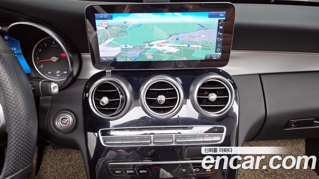 Mercedes-Benz C-Class C200 Cabriolet