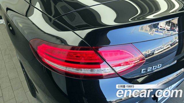 Mercedes-Benz C-Class C200 Cabriolet