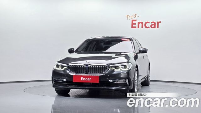 BMW 5-Series 530i xDrive Luxury Plus