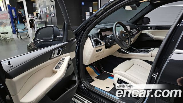 BMW X7 xDrive 40i M Sport 7STR