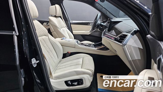 BMW X7 xDrive 40i M Sport 7STR