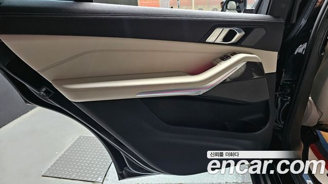 BMW X7 xDrive 40i M Sport 7STR