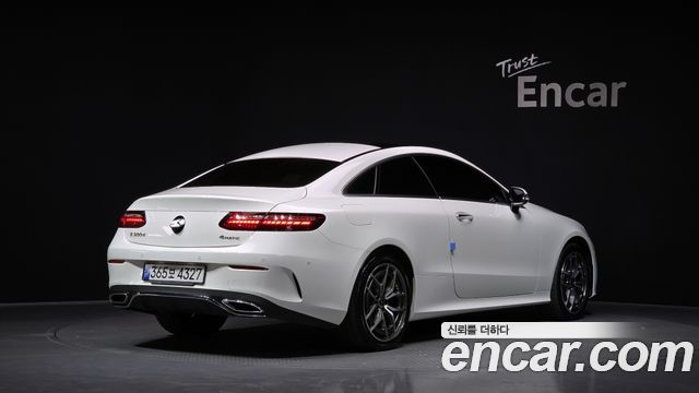 Mercedes-Benz E-Class E300d 4MATIC Coupe