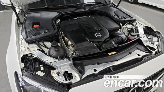 Mercedes-Benz E-Class E300d 4MATIC Coupe