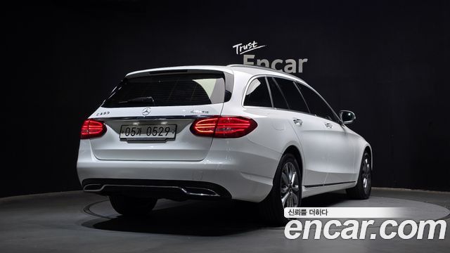 Mercedes-Benz C-Class C220 d 4MATIC Estate
