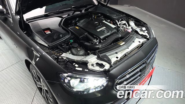 Mercedes-Benz E-Class E300e 4MATIC Exclusive