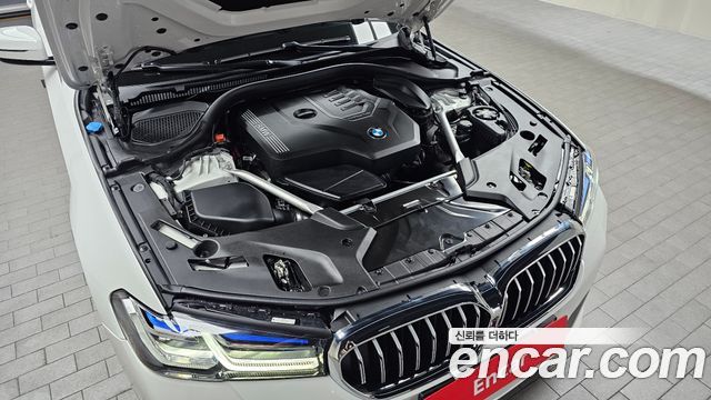 BMW 5-Series 530i M Sport Package