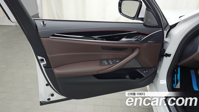 BMW 5-Series 530i M Sport Package