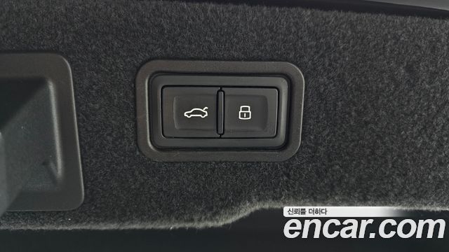 Audi A8 55 TFSI Quattro LWB