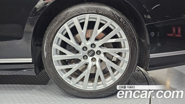 Audi A8 55 TFSI Quattro LWB