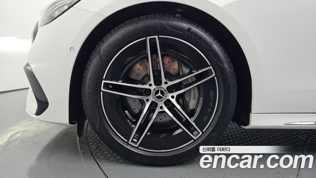Mercedes-Benz E-Class E200 AMG Line