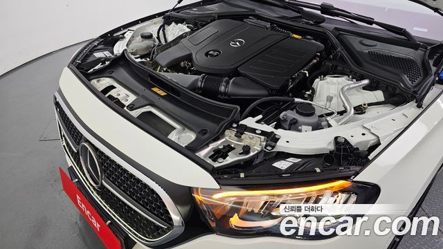 Mercedes-Benz E-Class E200 AMG Line