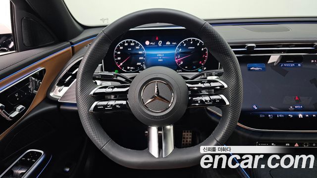 Mercedes-Benz E-Class E200 AMG Line