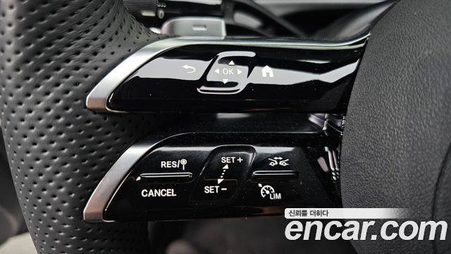 Mercedes-Benz E-Class E200 AMG Line
