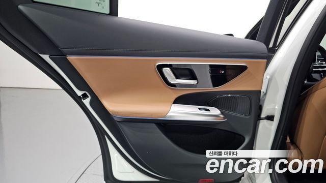 Mercedes-Benz E-Class E200 AMG Line