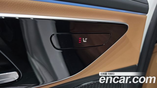 Mercedes-Benz E-Class E200 AMG Line