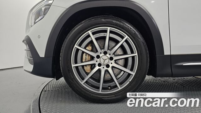Mercedes-Benz GLB-Class AMG GLB35 4MATIC