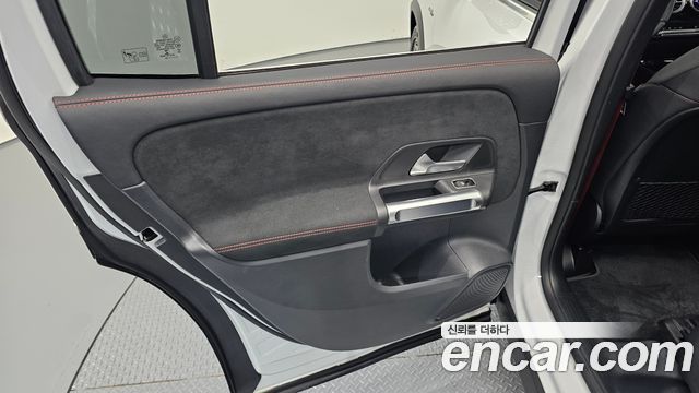 Mercedes-Benz GLB-Class AMG GLB35 4MATIC