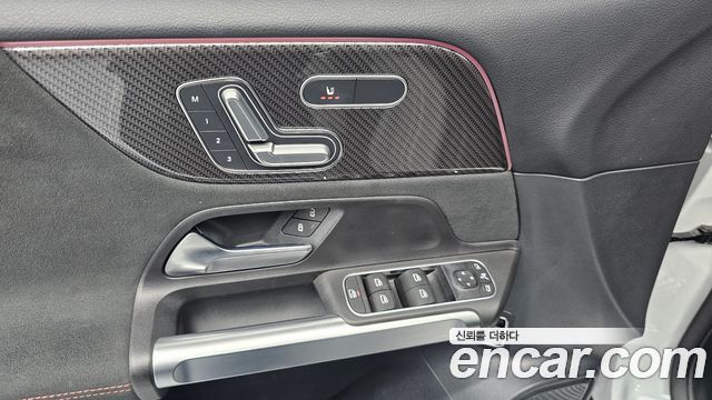 Mercedes-Benz GLB-Class AMG GLB35 4MATIC
