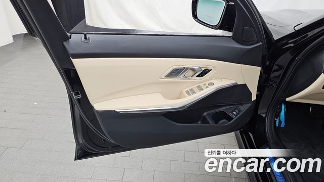 BMW 3-Series 320i M Sport