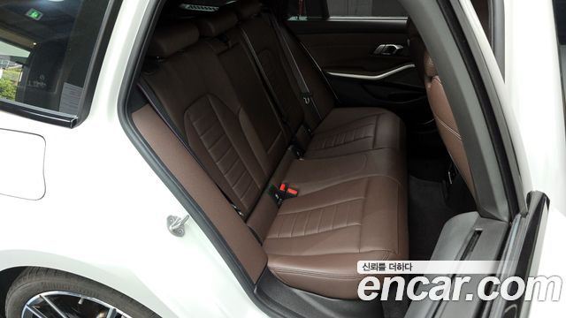 BMW 3-Series M340i xDrive Touring Pro