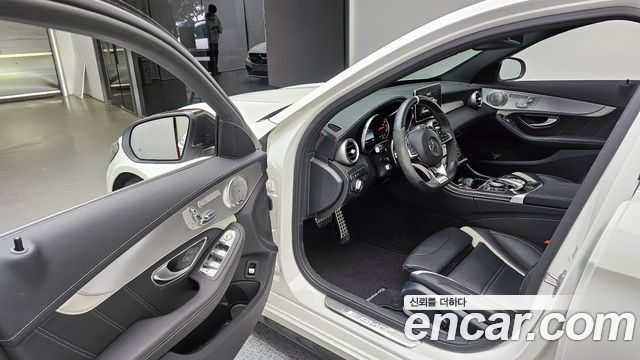 Mercedes-Benz C-Class C63 S AMG