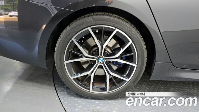 BMW 5-Series 530i M Sport Package