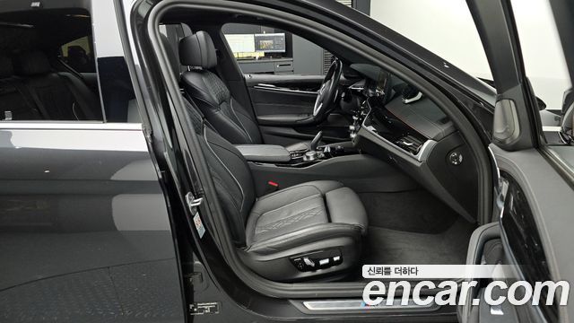 BMW 5-Series 530i M Sport Package