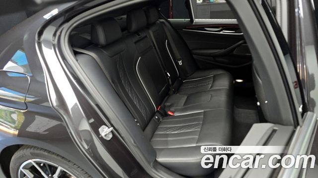BMW 5-Series 530i M Sport Package