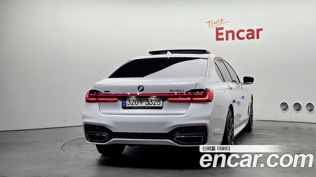 BMW 7-Series 740Li xDrive M Sport Package