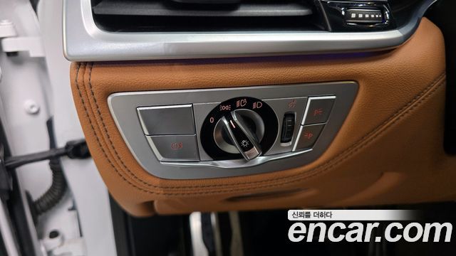 BMW 7-Series 740Li xDrive M Sport Package