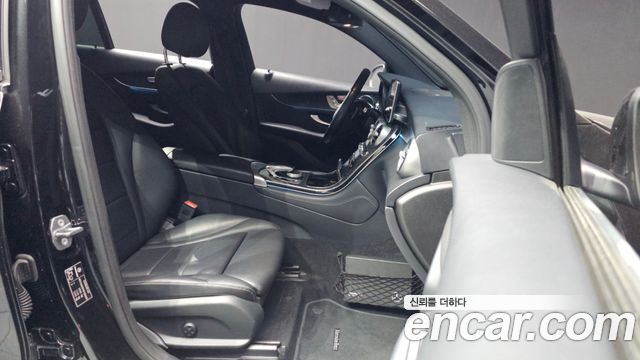 Mercedes-Benz GLC-Class GCL300 4MATIC Coupe