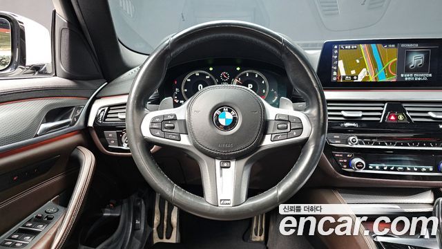 BMW 5-Series 520d M Sport Package Plus