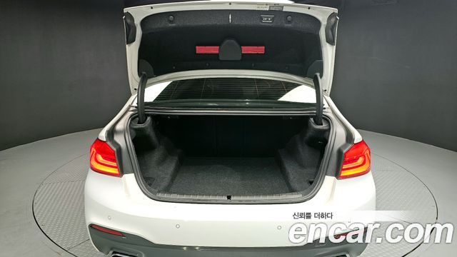 BMW 5-Series 520d M Sport Package Plus