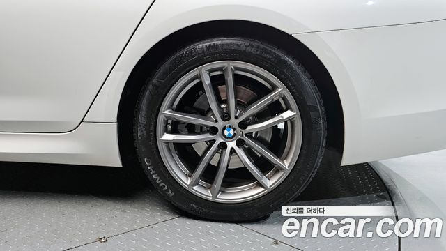 BMW 5-Series 520d M Sport Package Plus