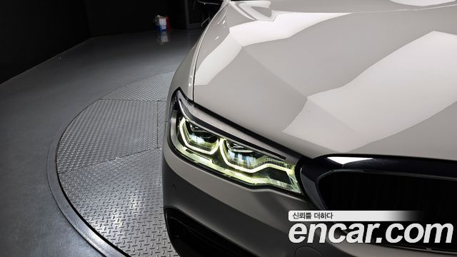 BMW 5-Series 520d M Sport Package Plus