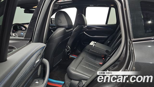 BMW iX3 M Sports