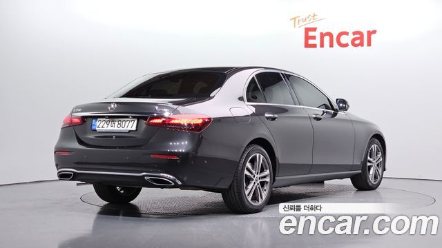 Mercedes-Benz E-Class E350 4MATIC Avantgarde