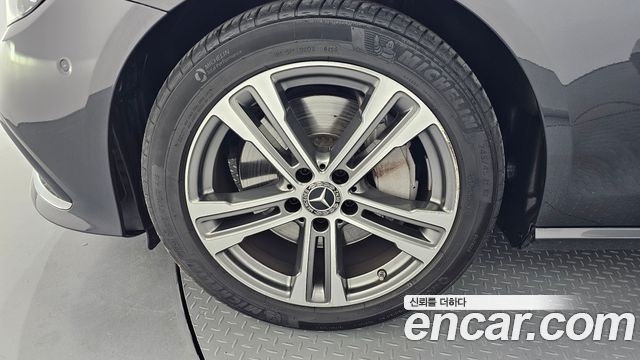 Mercedes-Benz E-Class E350 4MATIC Avantgarde