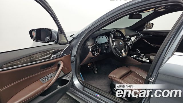 BMW 5-Series 530d M Sport Package